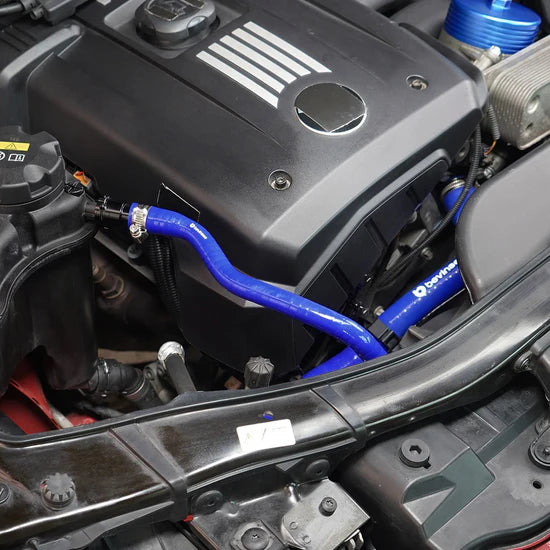 Bevinsee Versterkte Siliconen Koelvloeistof Expansievat Slang w/ Aluminium Flens - BMW E9x E8x (N51 / N52 / N52N)