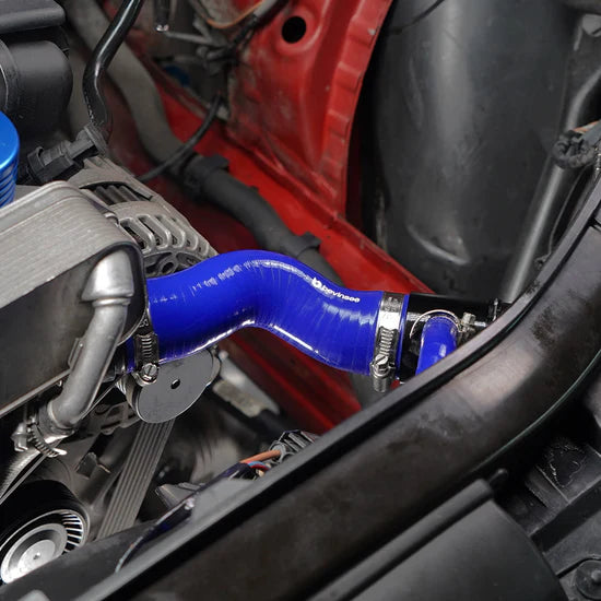 Bevinsee Versterkte Siliconen Bovenste Radiateurslang w/ Aluminium Flens - BMW E9x E8x (N52)