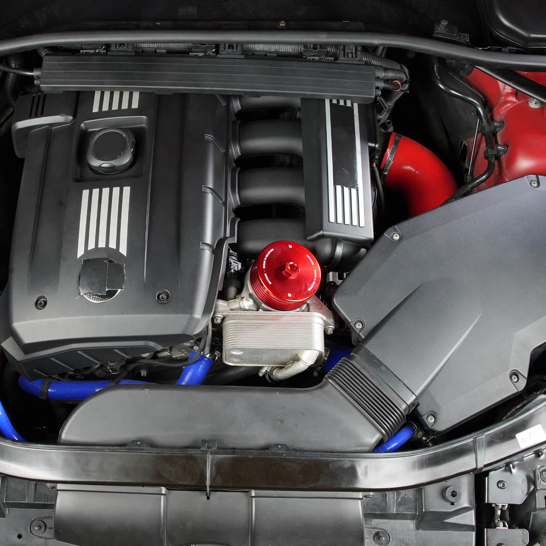 bevinsee-aluminum-vs-oem-plastic-bmw-oil-filter-housing-cap